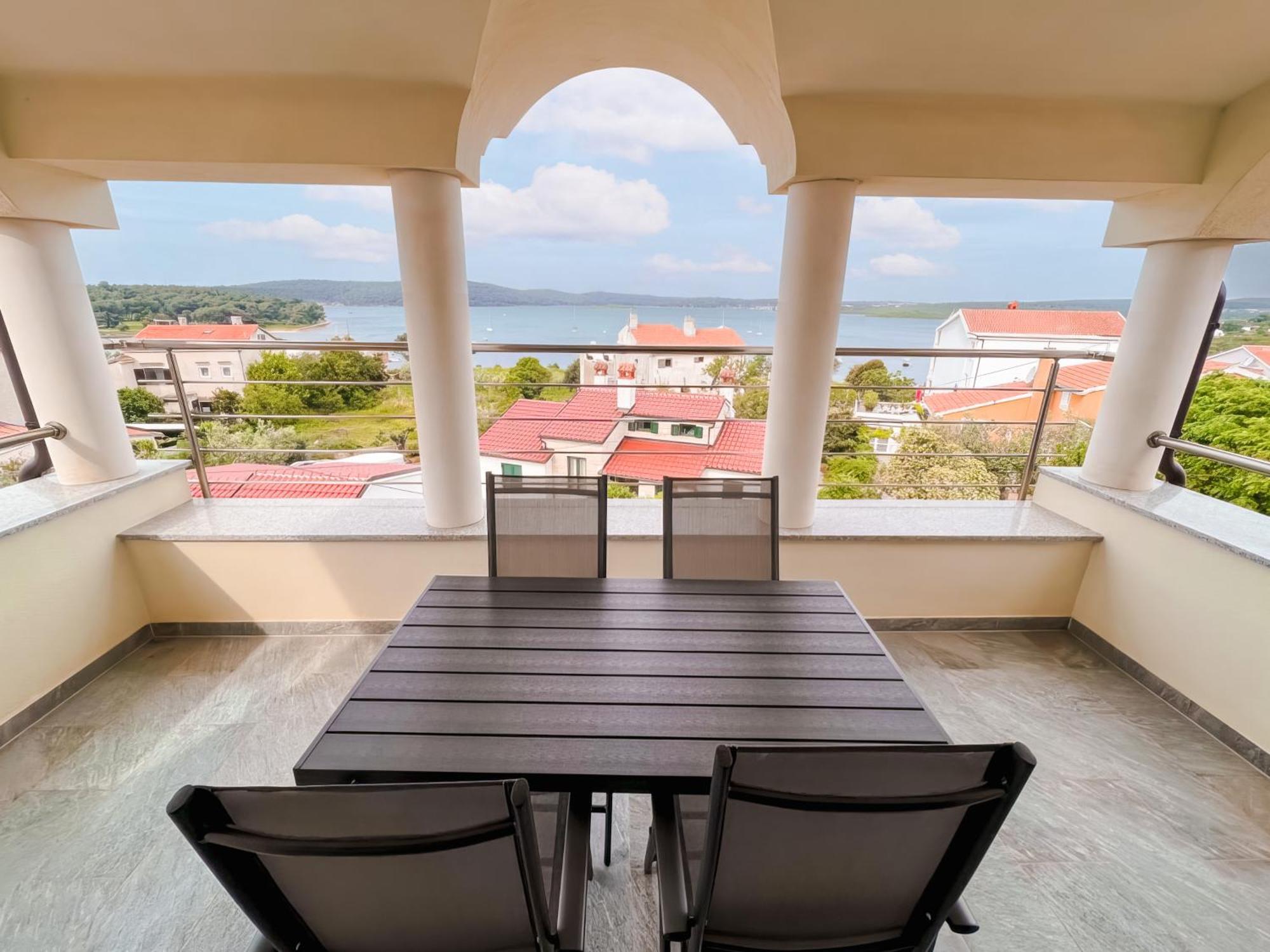 Villa Livi - Luxury Sea View Appartments เมดูลิน ภายนอก รูปภาพ